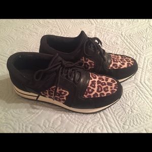 Leopard Print Tennies